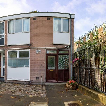 Villa London - 4 Bed - Sleeps 8 - Garden - Pet Friendly Exterior foto