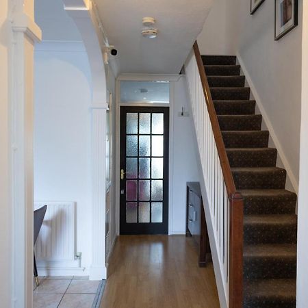 Villa London - 4 Bed - Sleeps 8 - Garden - Pet Friendly Exterior foto